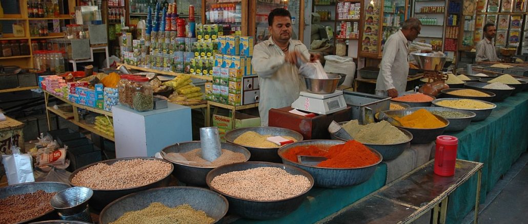 National-inflation-Spicemarket-Wikimedia-June22 A wholesale spice market in India