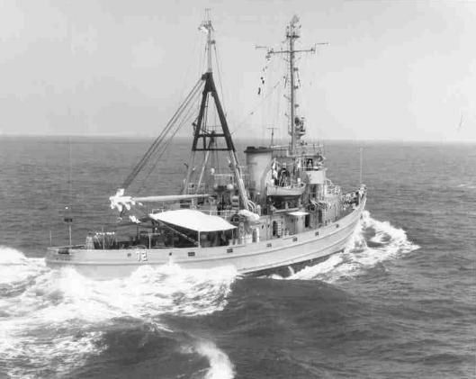 USS Kiowa (ATF-72) underway, date and location unknown. (Photo: National Association of Fleet Tug Sailors/navsource.org)