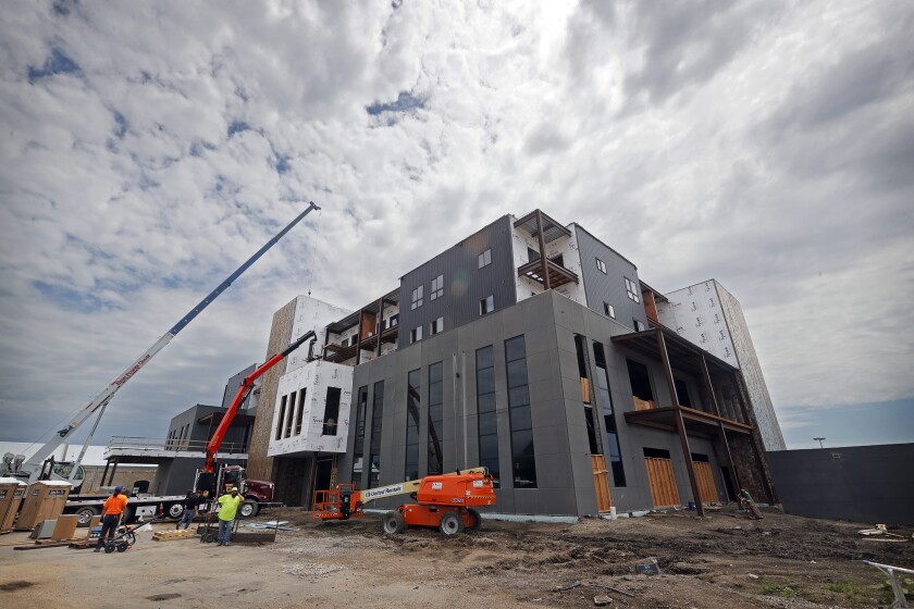 070922.B.FF.MOVINONOVER.1