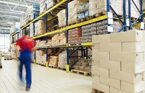 How warehouses are trying to solve their retention challenges