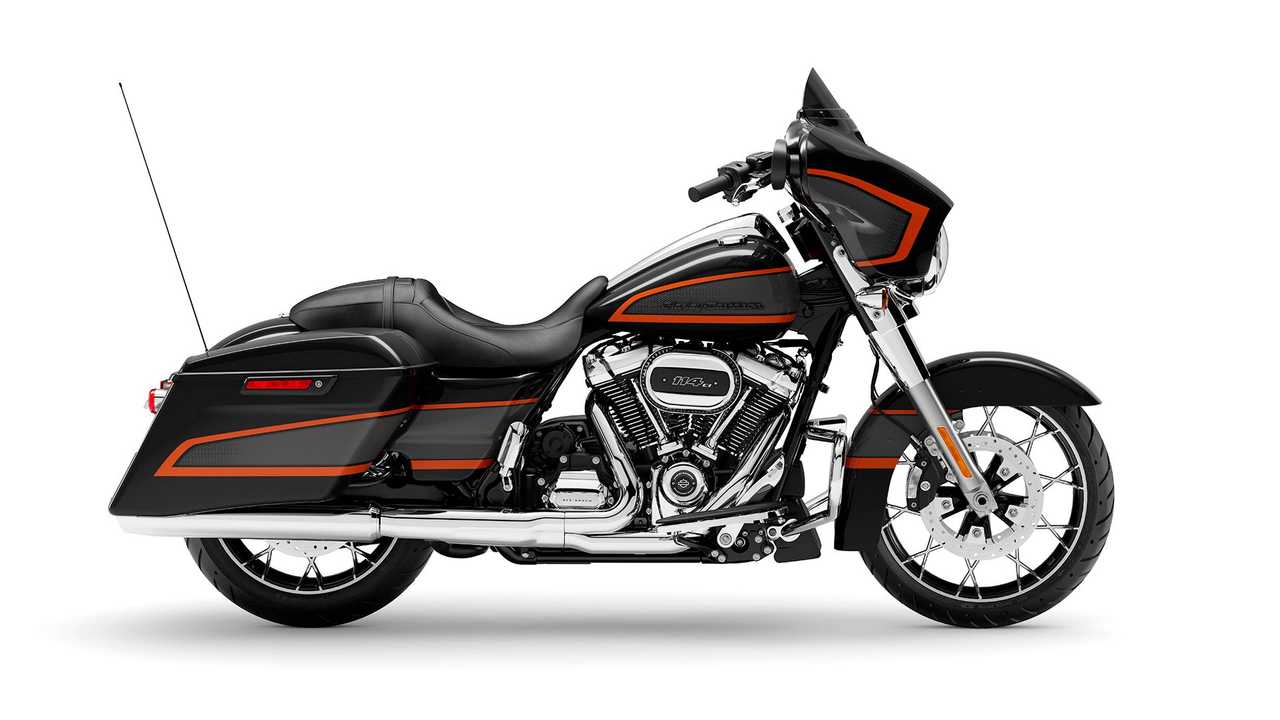 Street Glide Special Chrome Trim