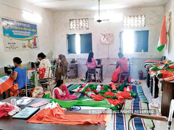 A women’s self-help group in the city has sold more than 10,000 flags in just a few days A women’s self-help group in the city has sold more than 10,000 flags in just a few days