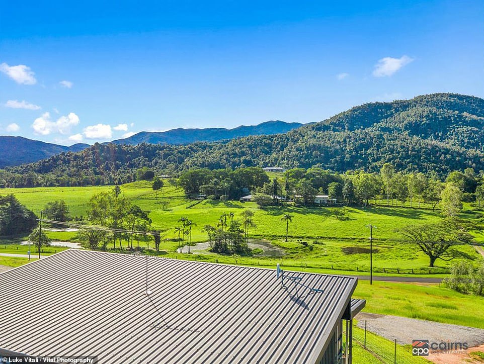 Perched on an elevated block, with an airy outdoor living space and each room opening out onto the terrace, the brand new home takes full advantage of the spectacular views and warm balmy weather Far North Queensland experiences all year