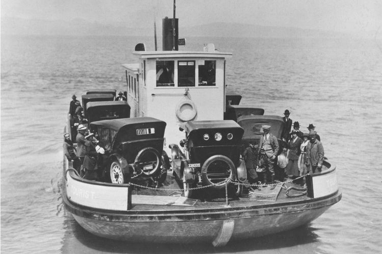 The ferry that took cars and passengers across the Columbia River. (Photo: Coast Explorer Magazine)