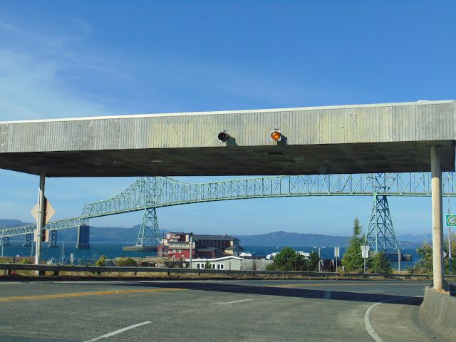While there are no longer tolls to cross the Astoria-Megler Bridge, remnants of the toll booth on the Oregon side of the Columbia still remain on US 101. (Photo: doug/gribblenation.com)