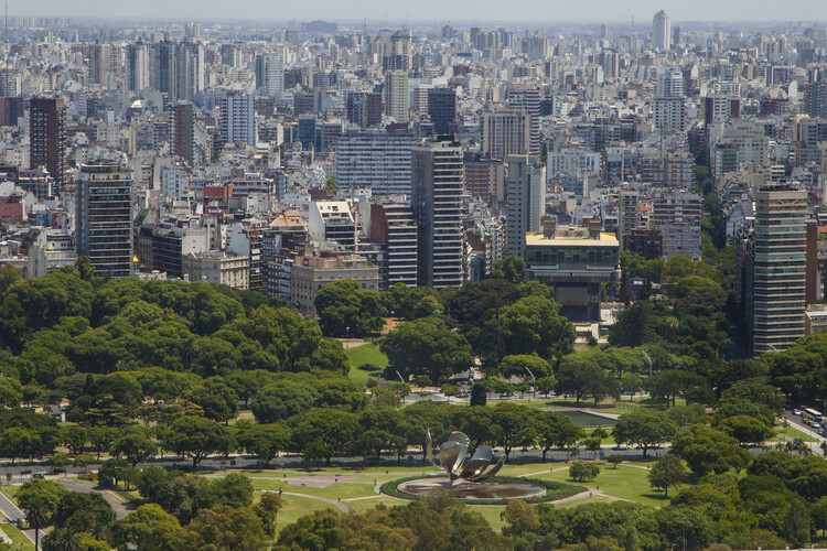 Urbanism with a Gender Perspective: 7 Guidelines for the Design of Public Spaces in Buenos Aires - Image 3 of 15
