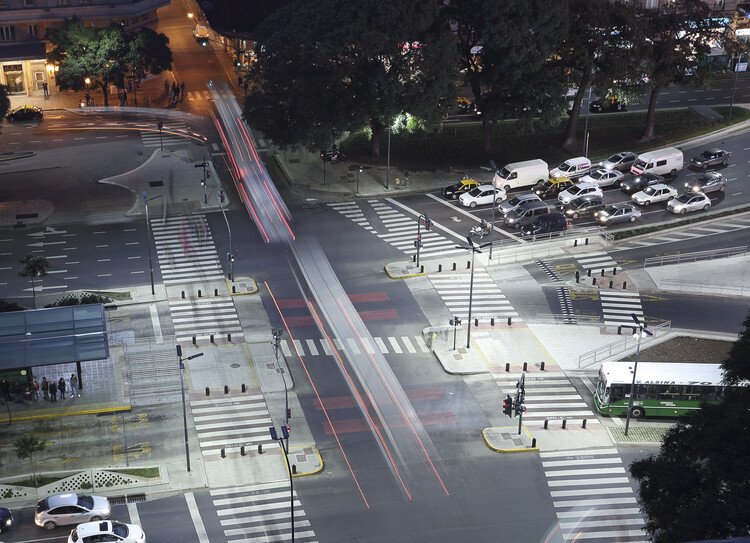 Urbanism with a Gender Perspective: 7 Guidelines for the Design of Public Spaces in Buenos Aires - Image 5 of 15