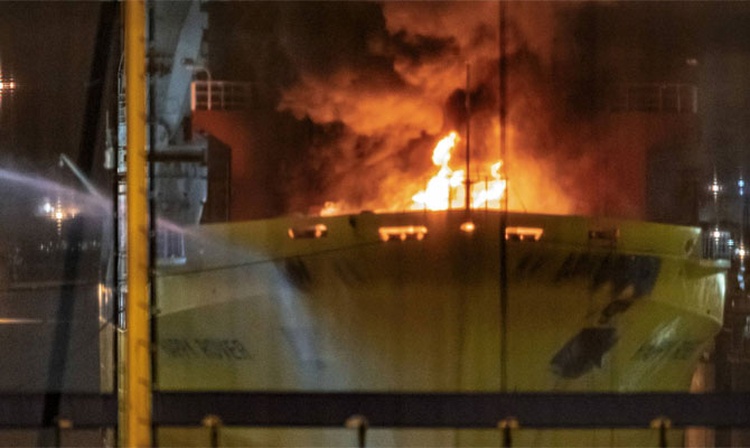 Dutch general cargo ship on fire, Rotterdam 
