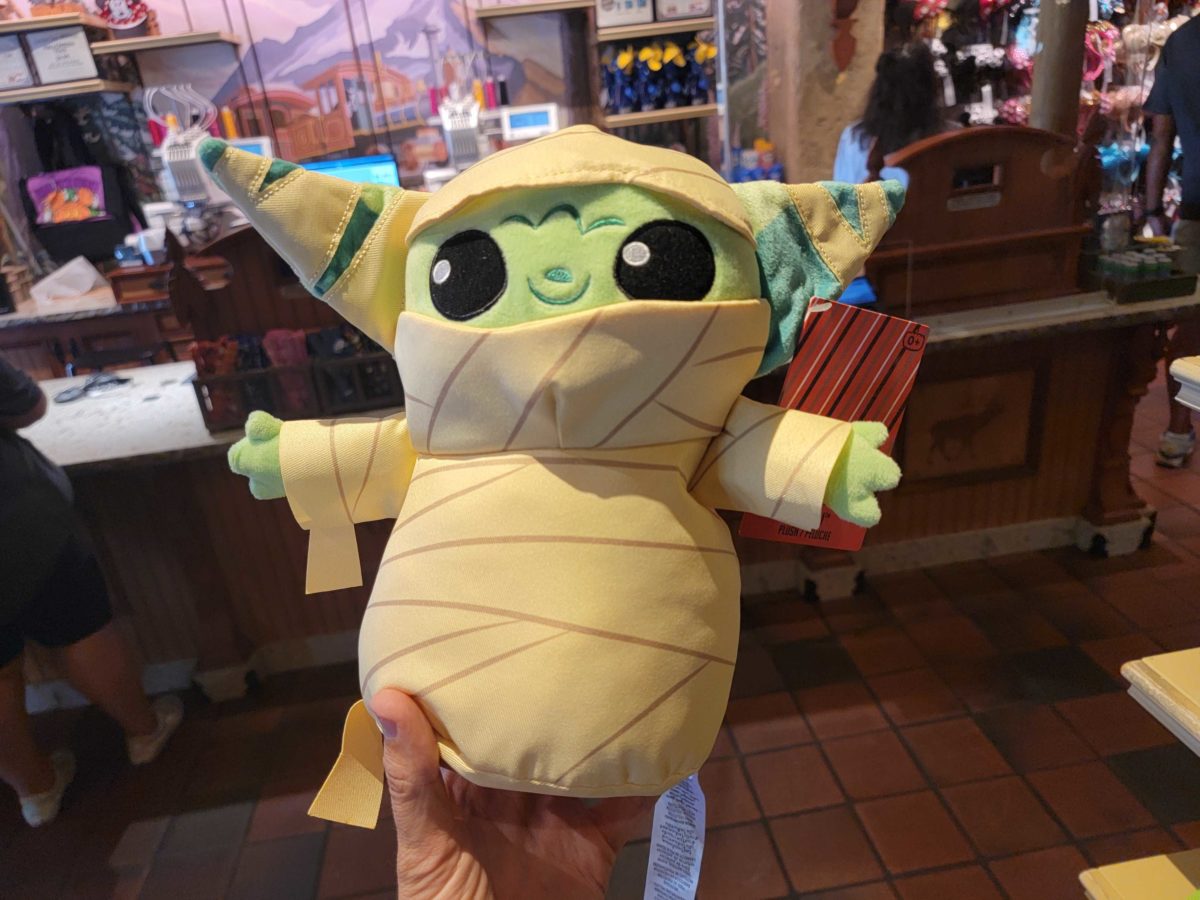 New Star Wars Halloween Merchandise Including Mummy Grogu Plush and Droid Factory Figures at Disneyland Resort 2 star wars halloween merch 133120