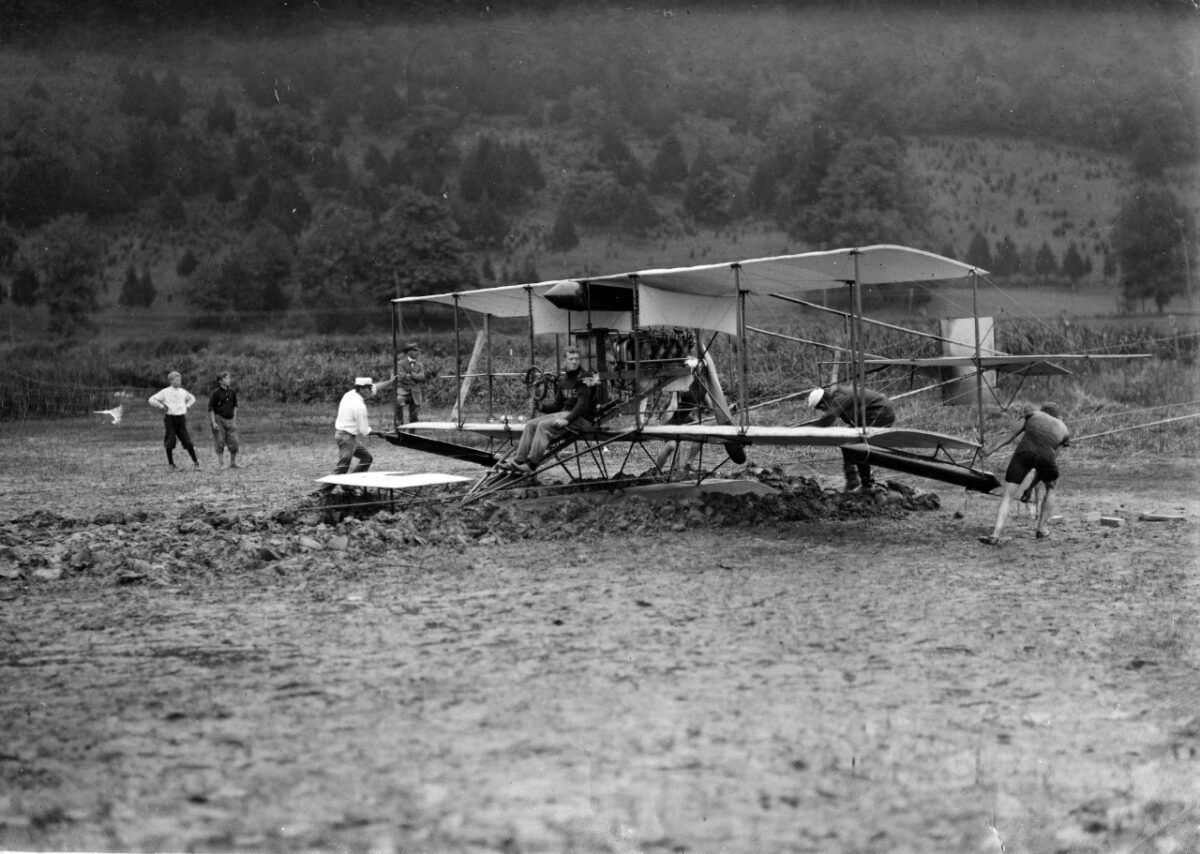 Preparing for launching of A-1 Triad Hydroaeroplane. (Photo: Naval History & Heritage Command)
