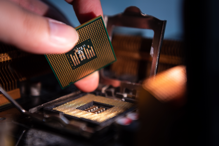 Manufacturing chips