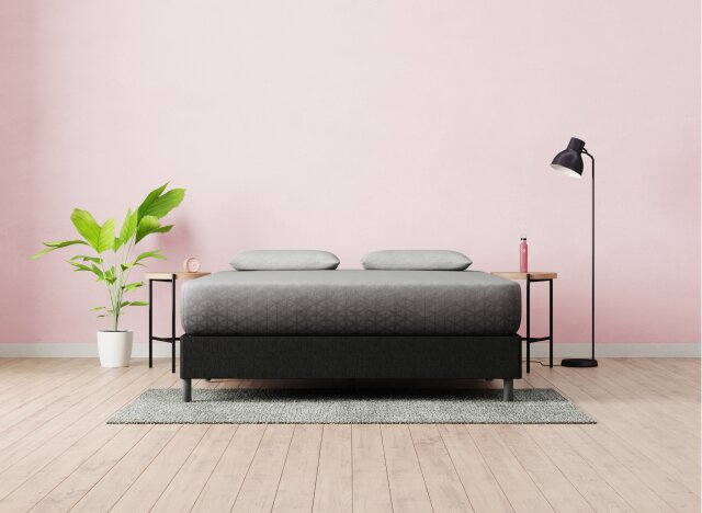 Zoma Hybrid mattress