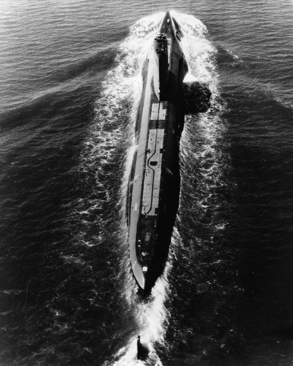 An overhead aerial view of the nuclear-powered attack submarine USS Sargo in September 1958. (Photo: Naval History and Heritage Command)