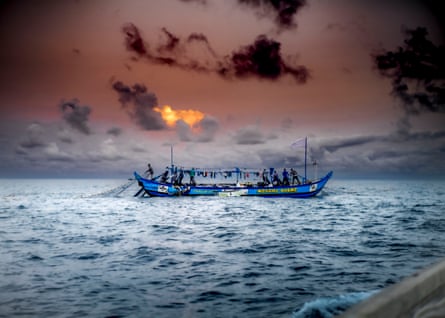 The crew of the Mesere Nyame Psalm 100, haul in their net