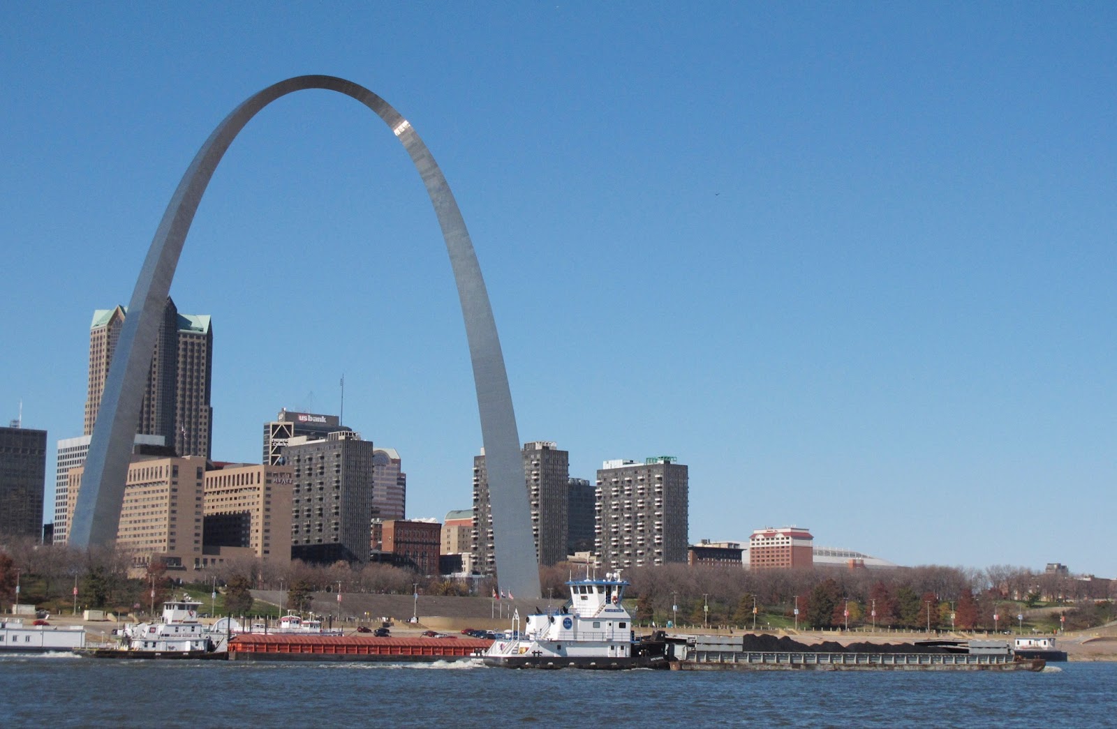 barge st Louis